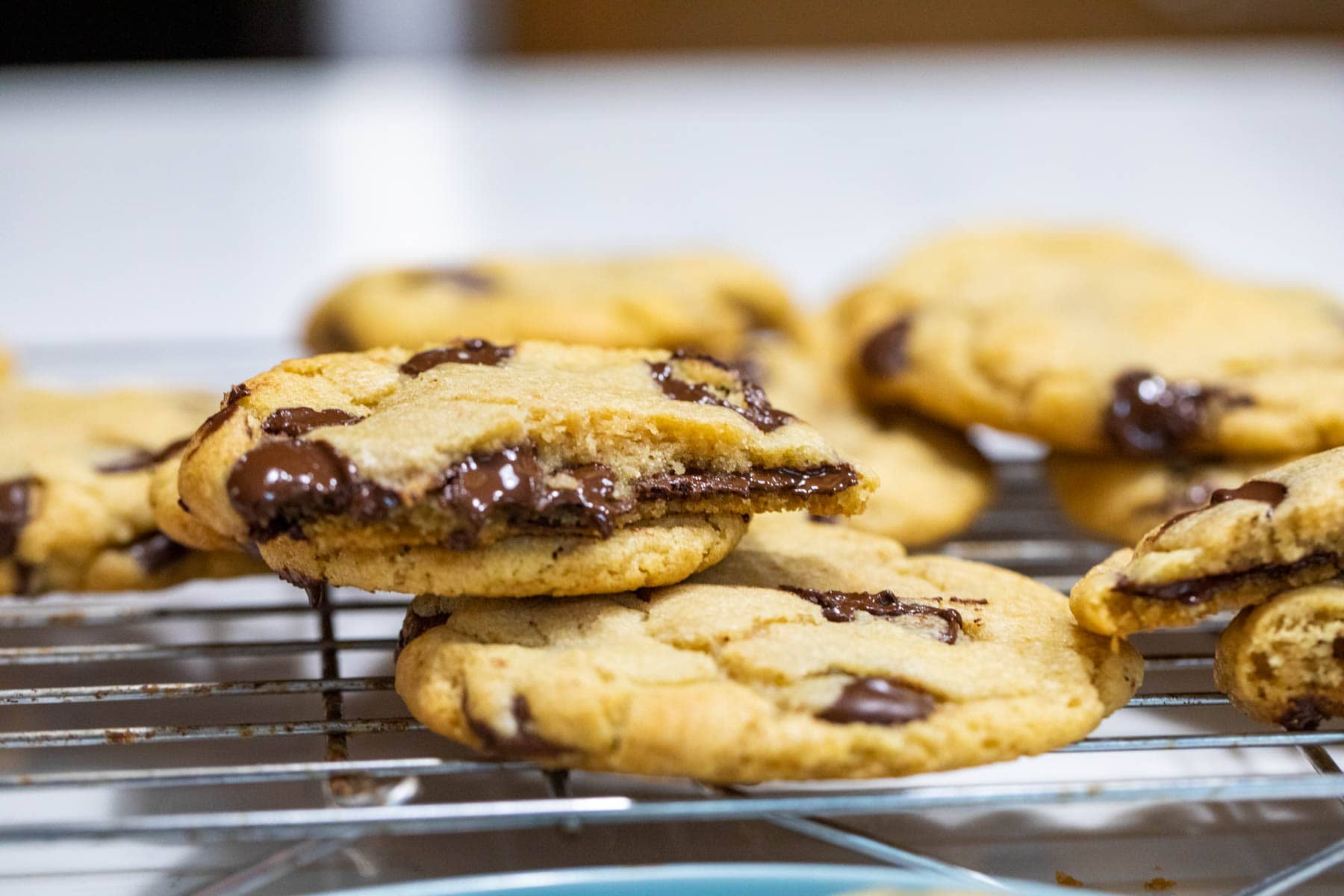 Brown Butter Chocolate Chip Cookies - Cookies and Cups