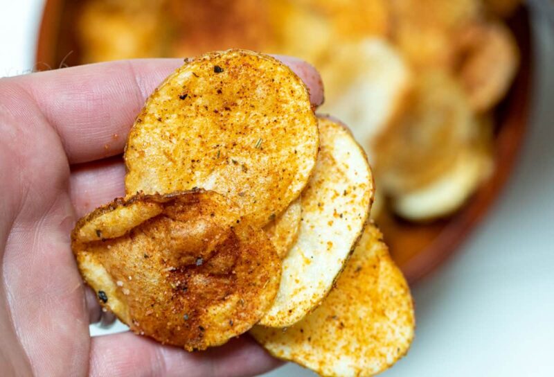 Homemade Spicy Potato Chips Recipe ~ Crunch Time Kitchen